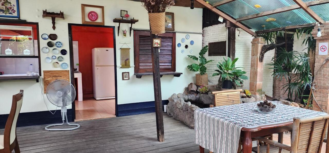 Cozy Nest Cnx Vandrarhem Chiang Mai Exteriör bild
