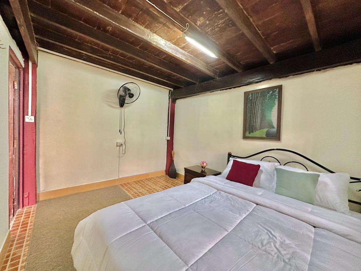 Cozy Nest Cnx Vandrarhem Chiang Mai Exteriör bild